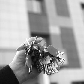 КС оценит условия предоставления налоговой льготы участникам реновации в Москве